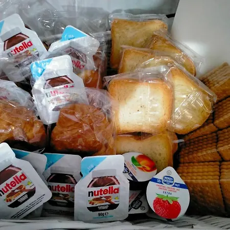 B&blavenza Tatil Evi Carrara