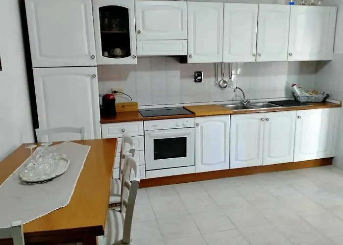 B&blavenza בית נופש קררה